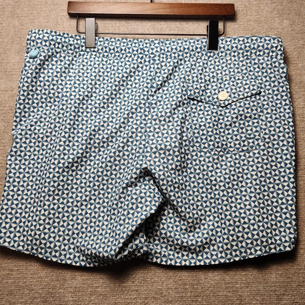 J. Crew Swim Trunks Mens L Blue White Geometric Pattern Drawstring Shorts